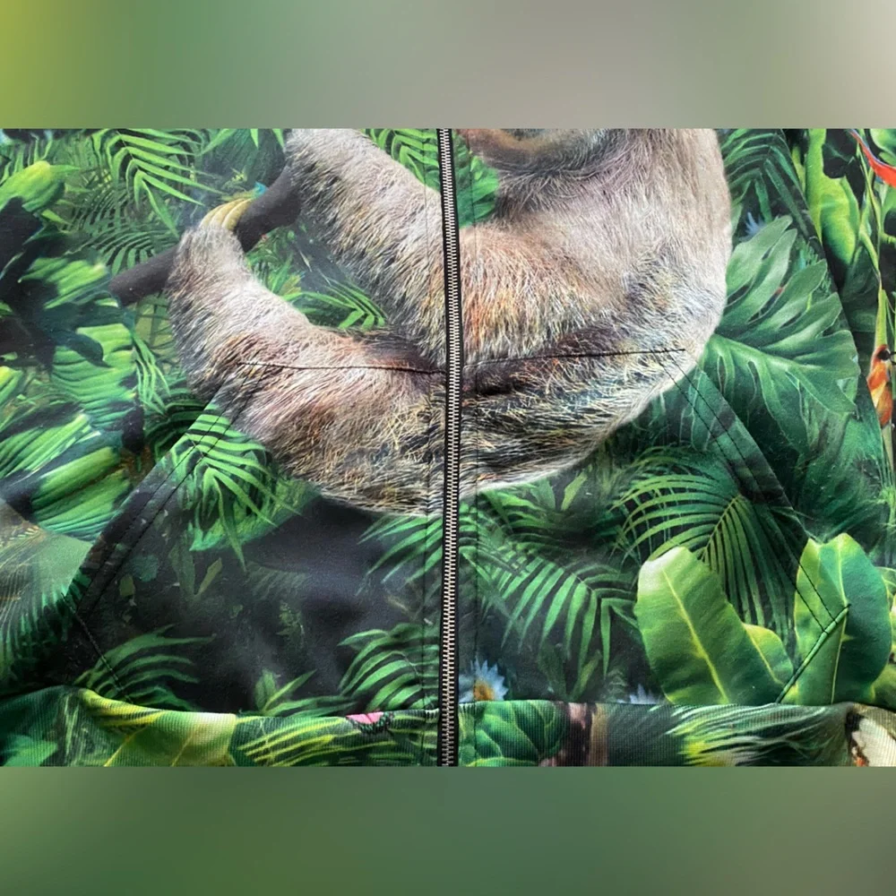 NWOT Adult sloth and lush jungle setting zip up hoodie - Picture 5 of 9